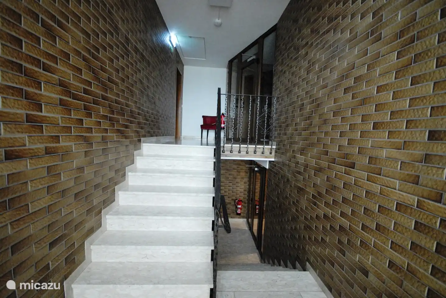 Treppe zum zweiten Stock 