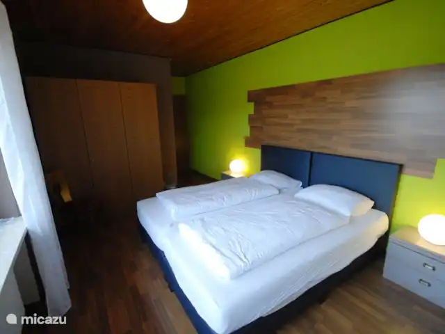 Ferienhaus Salm huren in Duitsland, Eifel, Salm - vakantiehuis Kamer 15 met 2 boxsprings.
Heeft eigen badkamer