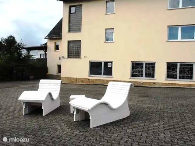 Ferienhaus Salm huren in Duitsland, Eifel, Salm - vakantiehuis Diverse luie stoelen en banken op achterplaats