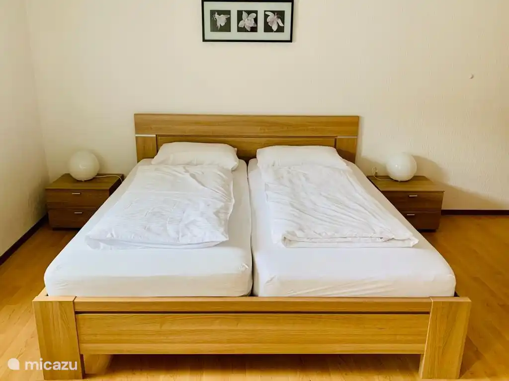 Zimmer 3 im ersten Stock.
Verfügt über ein eigenes Bad.