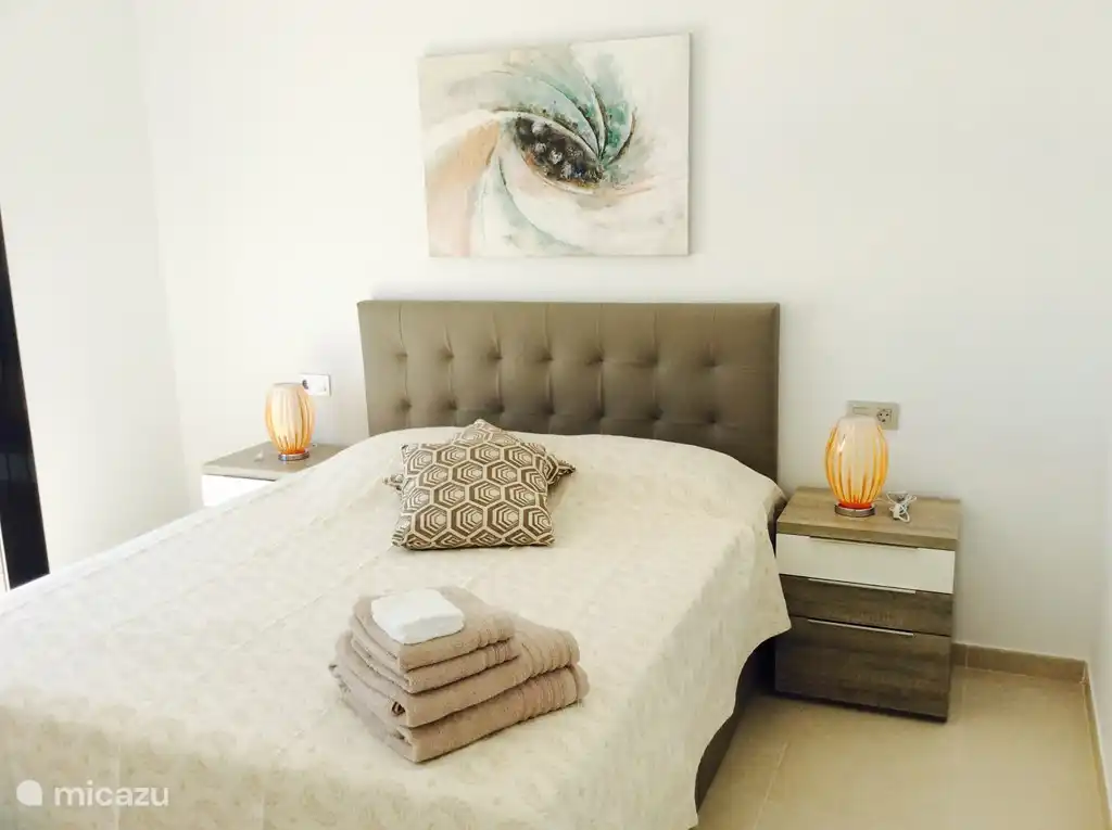 Bedroom 2 with 2 person bed