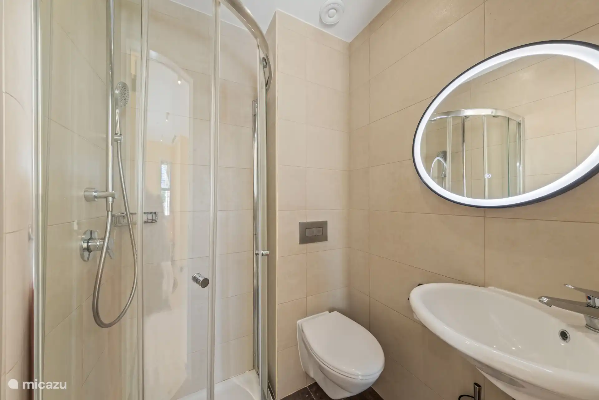 En-suite Badezimmer zum Schlafzimmer 3.