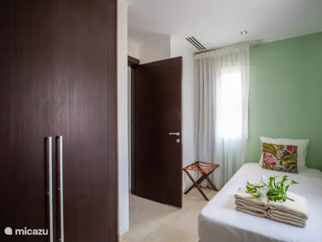 Le brin | 5 pers. appartement | Curaçao, Curaçao-Centre, Willemstad - appartement Chambre d'amis pour une personne avec salle de bain privée.