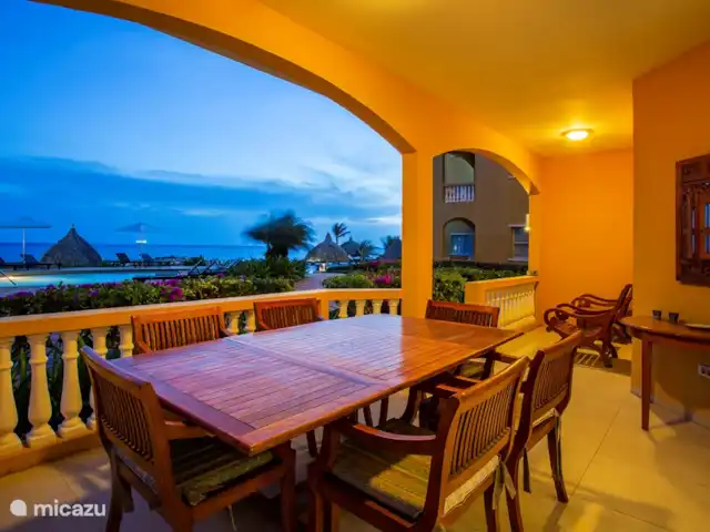 Le brin | 5 pers. appartement | Curaçao, Curaçao-Centre, Willemstad - appartement Porche au coucher du soleil
