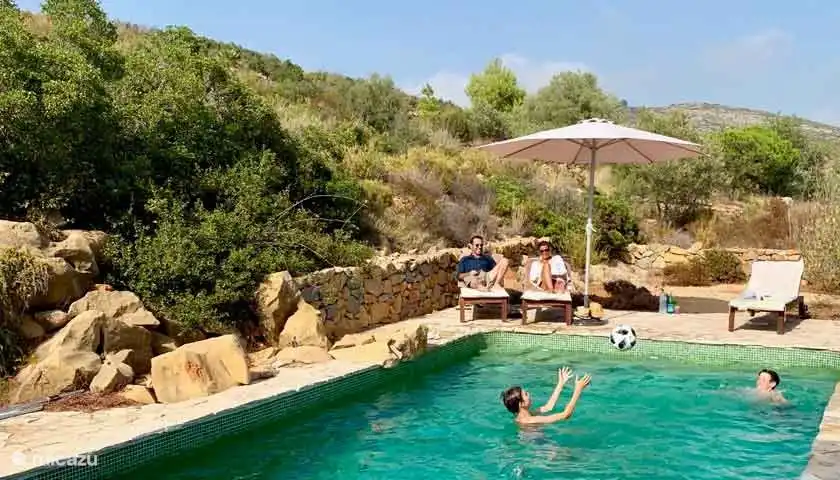 Genießen Sie Ihr eigenes Schwimmbad mitten in der Natur!