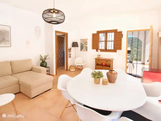 Villa Roblé | Espagne, Costa del Sol, Comares - maison de vacances salle à manger très confortable donnant sur la piscine