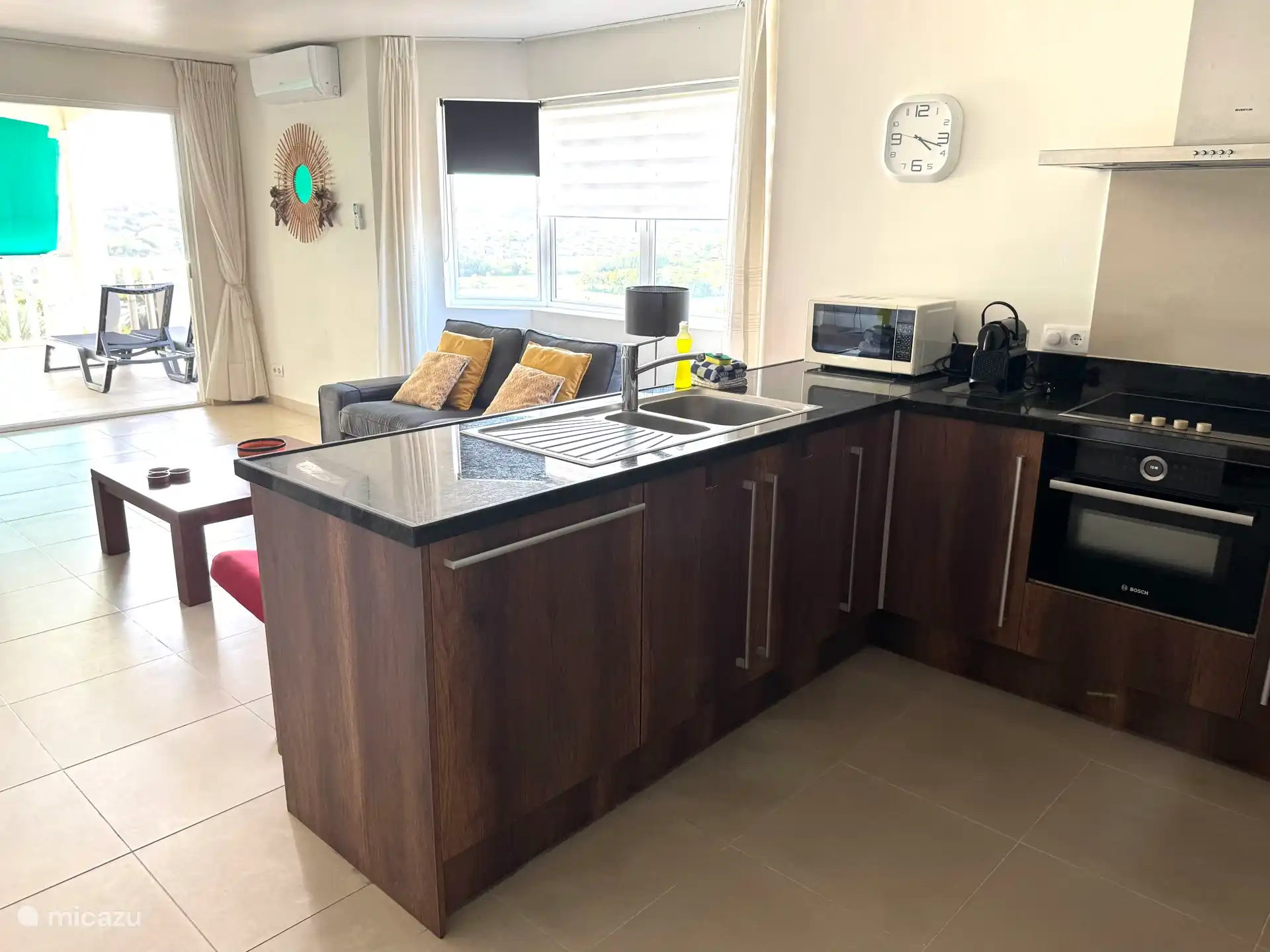 Geweldig uitzicht, ook vanuit de keuken. 