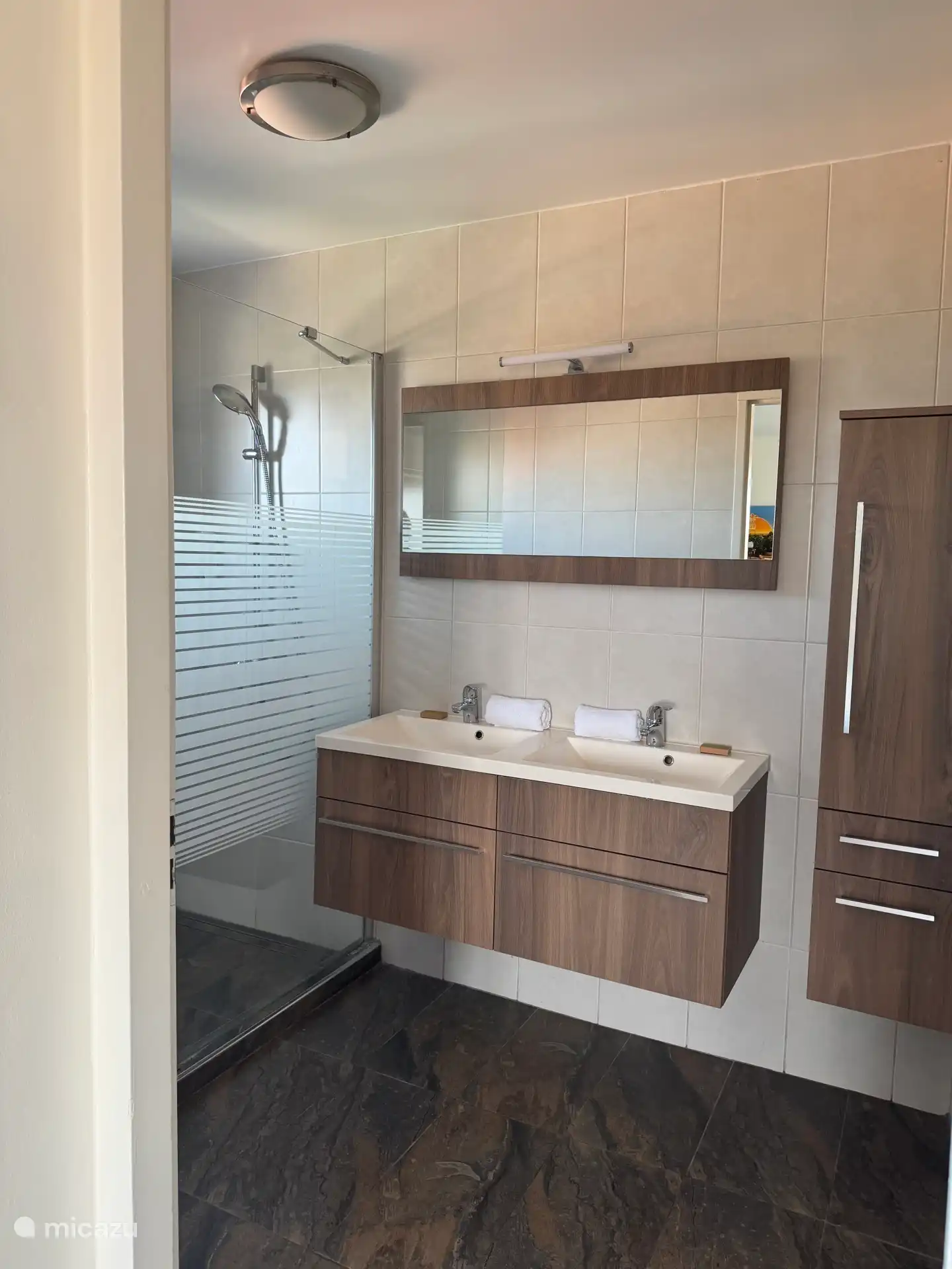 Dormitorio principal del baño 