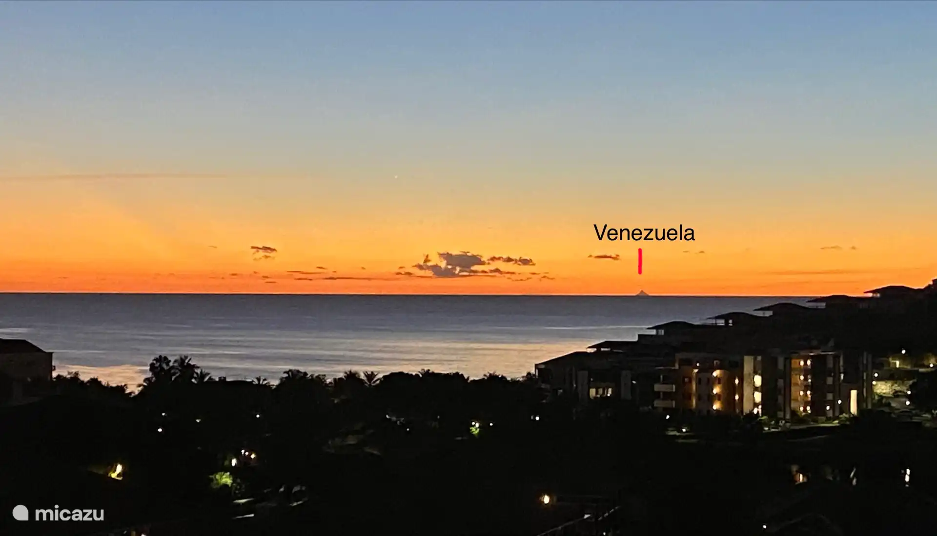 Elke dag een fantastische zonsondergang. Soms is ook Venezuela te zien