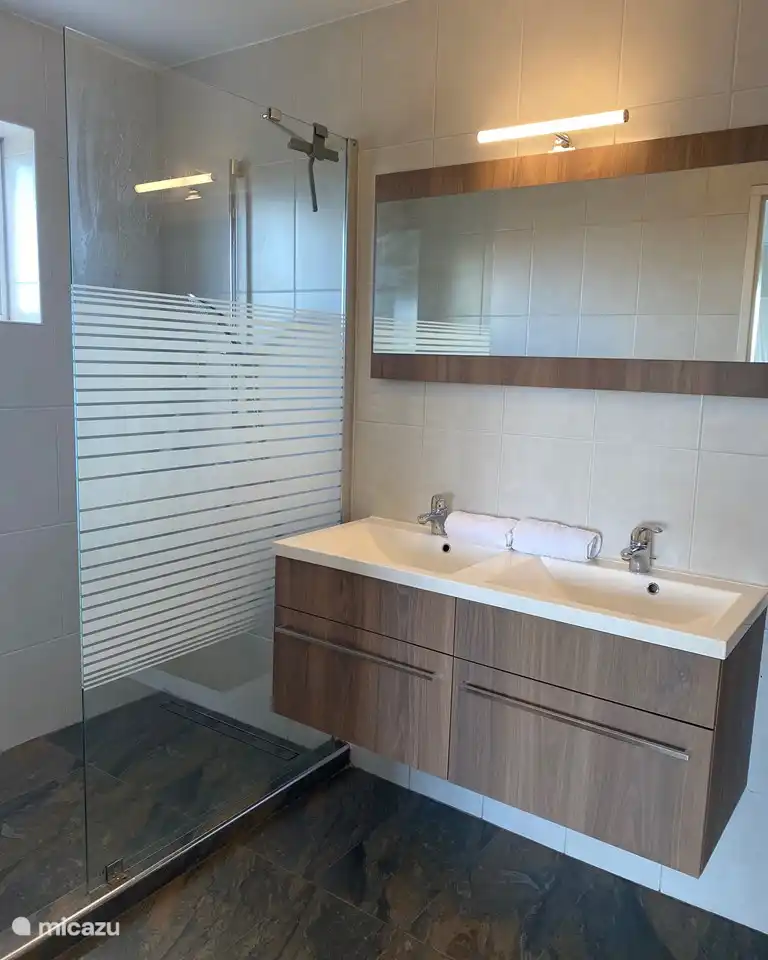 Bathroom at Master bedroom, new floor 2022, new furniture April 2023