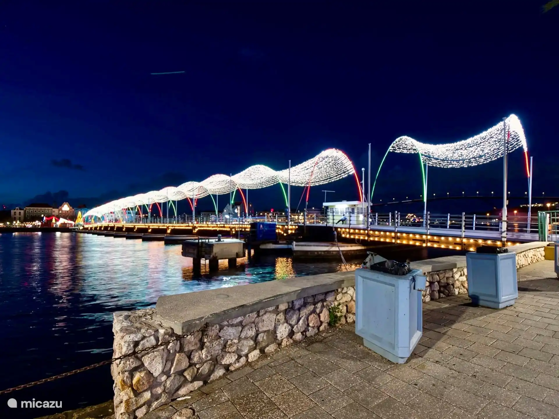 Pontoon Bridge, Queen Emma Bridge in Willemstad 
