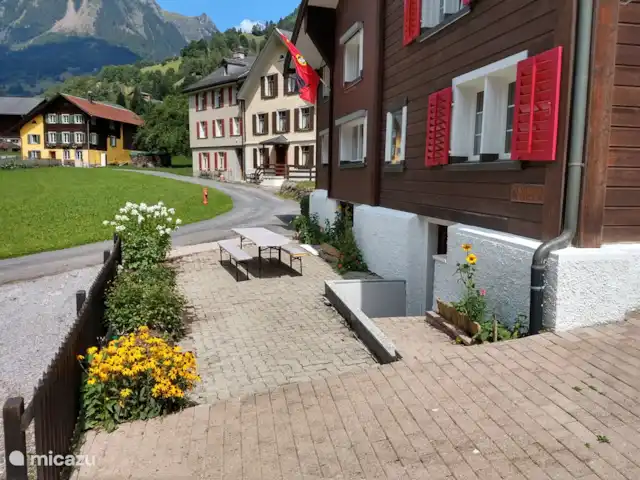 Glaernisch Blick | Suisse, Suisse orientale, Engi - maison de vacances Devant la maison de vacances