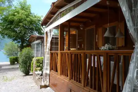 Vakantiehuis Italië, Italiaanse Meren, Porlezza chalet Chalet Luganomeer uitzicht richting het meer