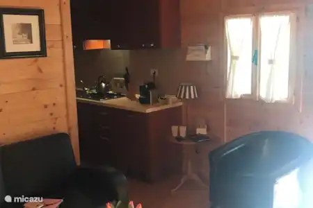 Vakantiehuis Italië, Italiaanse Meren, Porlezza chalet Chalet Luganomeer kamer keuken