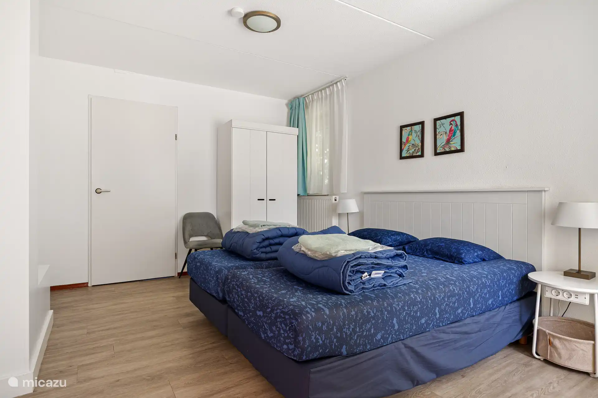 On the ground floor there is 1 bedroom with bathroom en suite