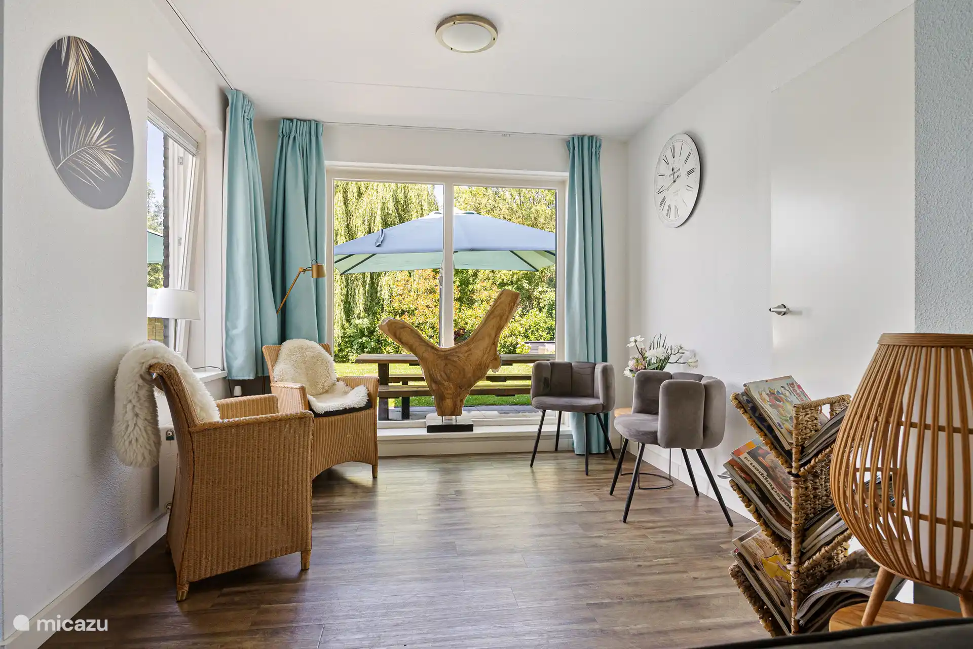 Together but also a cozy corner for everyone to sit apart 