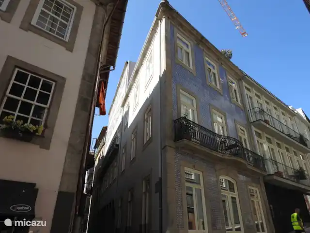 Location de Vacances Portugal, Porto, Porto, appartement - Porto Delight Appartement Rua de Tras 31, Villa Loios, avec l'entrée principale à droite.