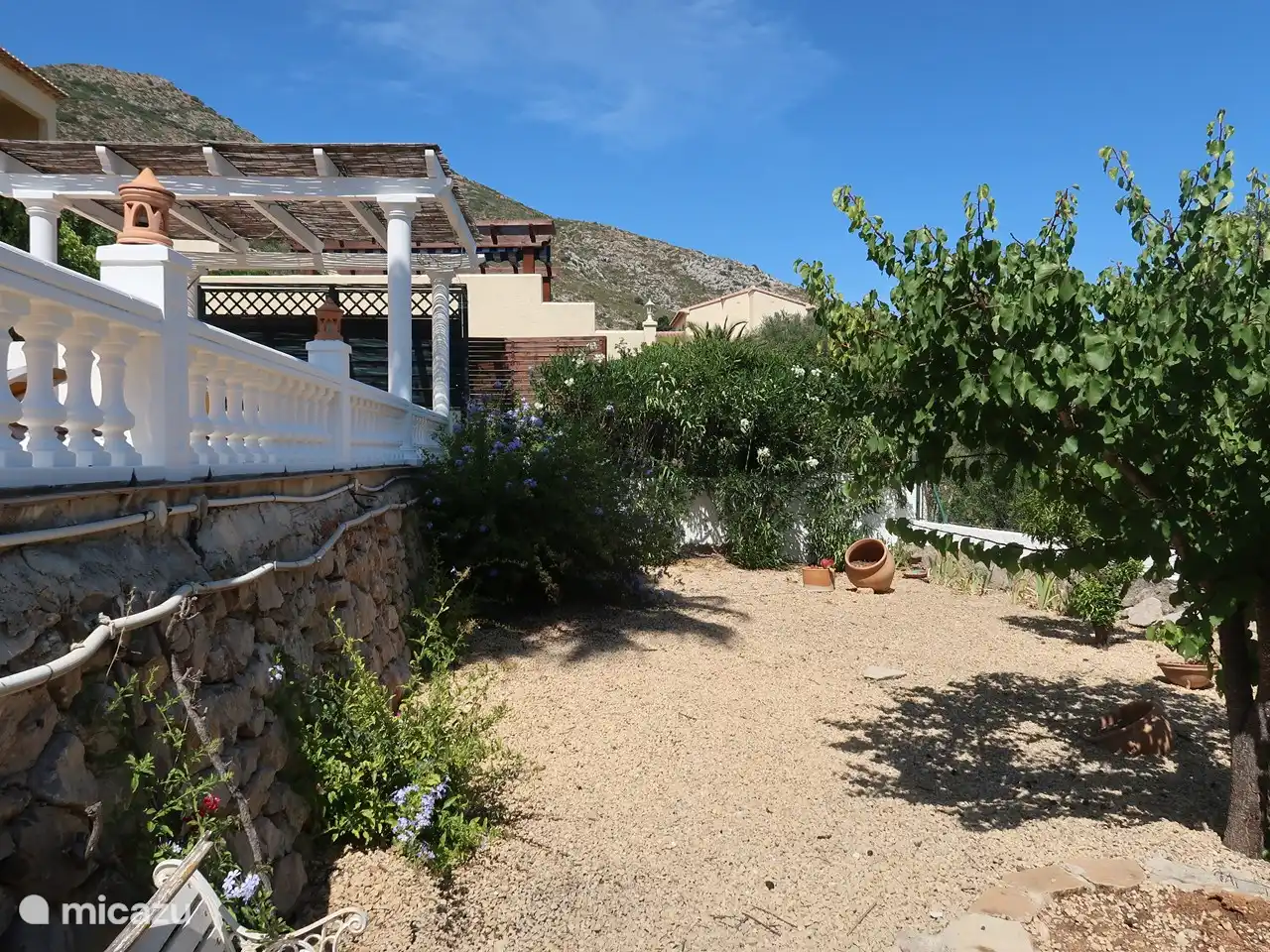 Garten mit Obstb&#228;umen