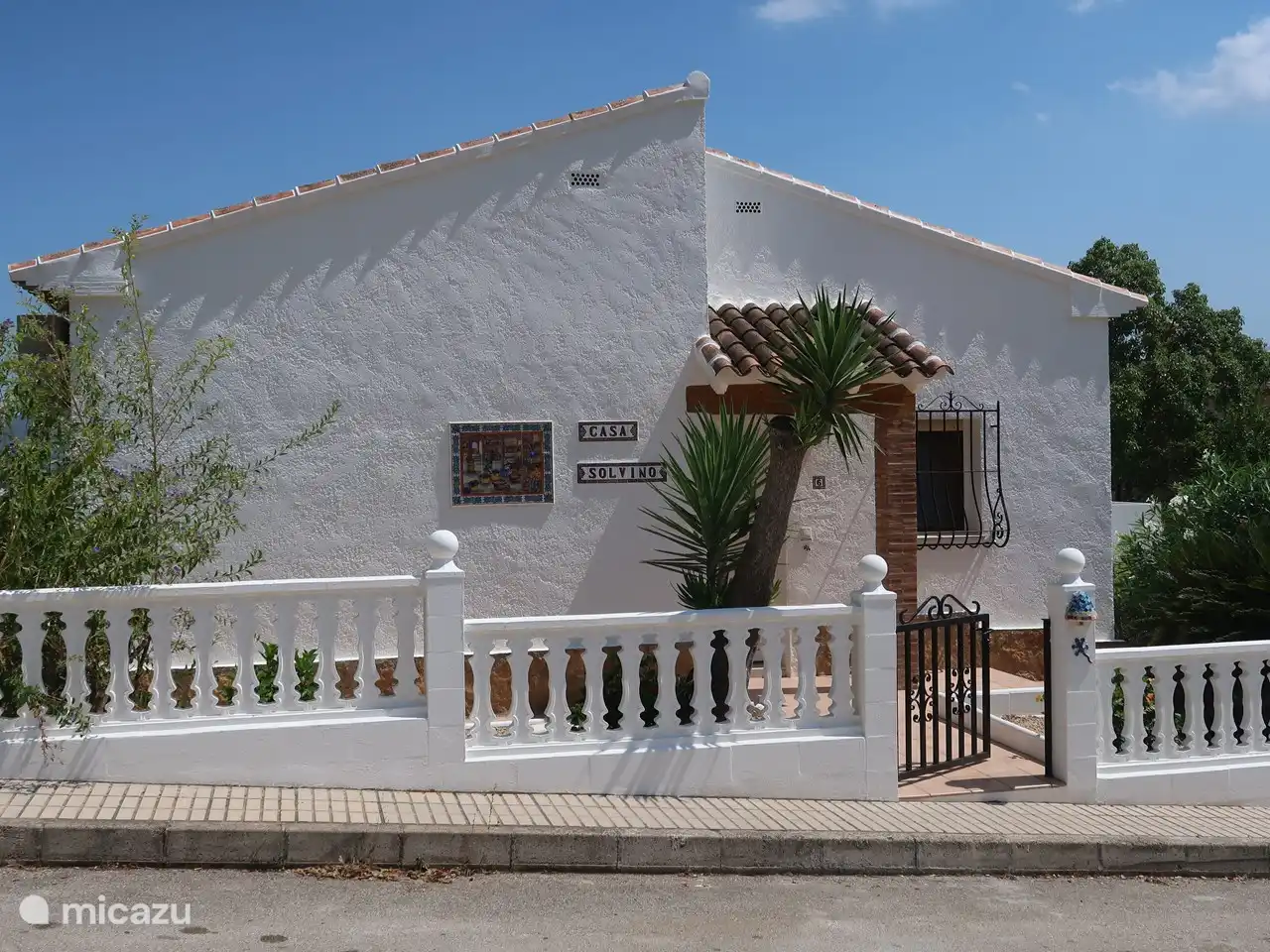 Casa Solvino Stra&#223;eneingang