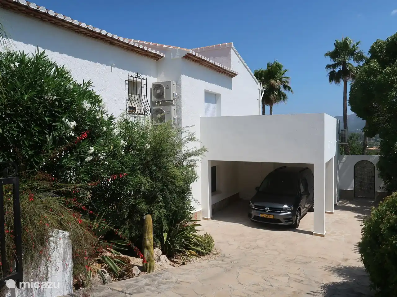 Parken unter dem Carport