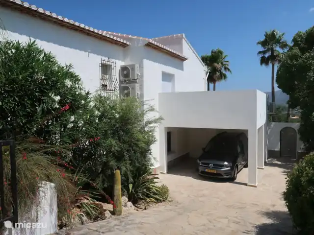 Location de Vacances Espagne, Costa Blanca, Jalón, villa - Maison Solvino Parking sous le carport