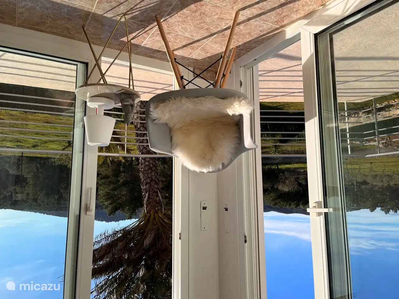 s' morgens wakker worden en dan is dit het uitzicht vanaf slaapkamer 2