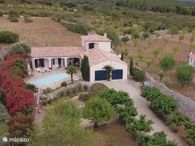 Location de Vacances France, Hérault, Assignan, villa - Pierradore **** Pierradore en perspective