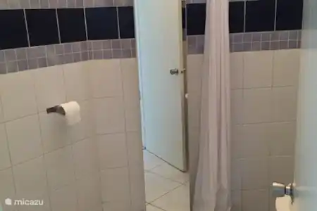 Vakantiehuis Aruba, Noord, Eagle Beach vakantiehuis Vakantiehuis Bubali/Eagle Beach badkamer 2