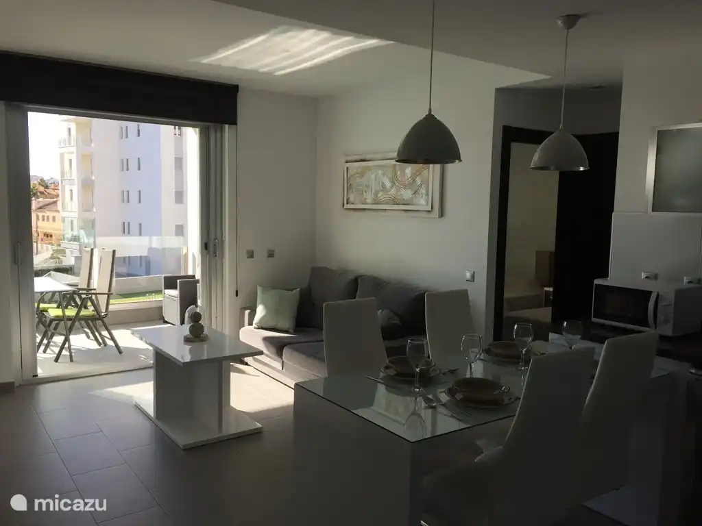 Luxe appartement 50m van de zee 2c