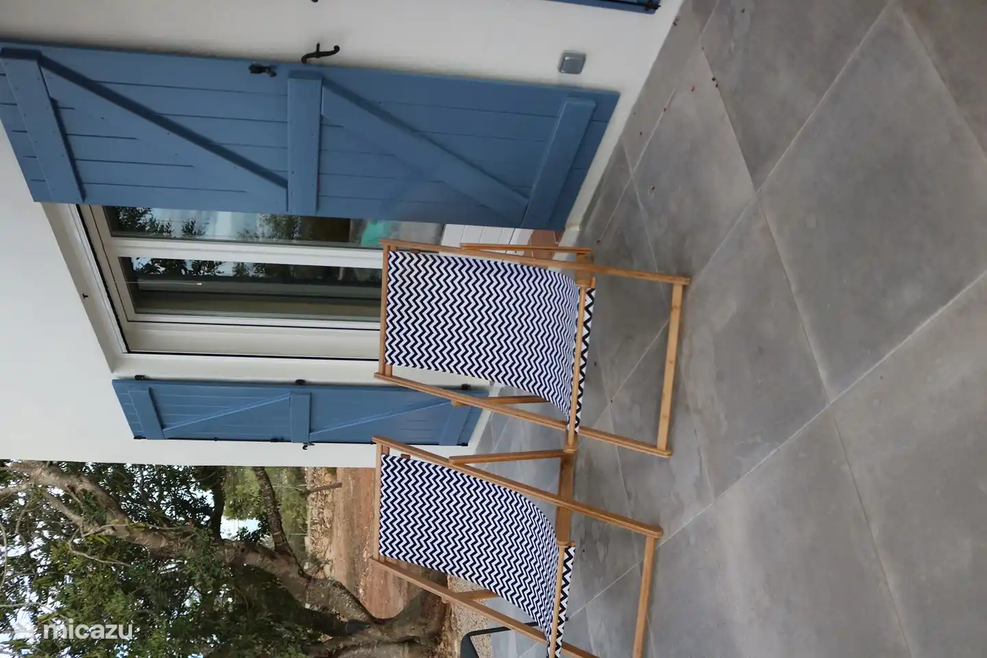 Terraza frente al dormitorio