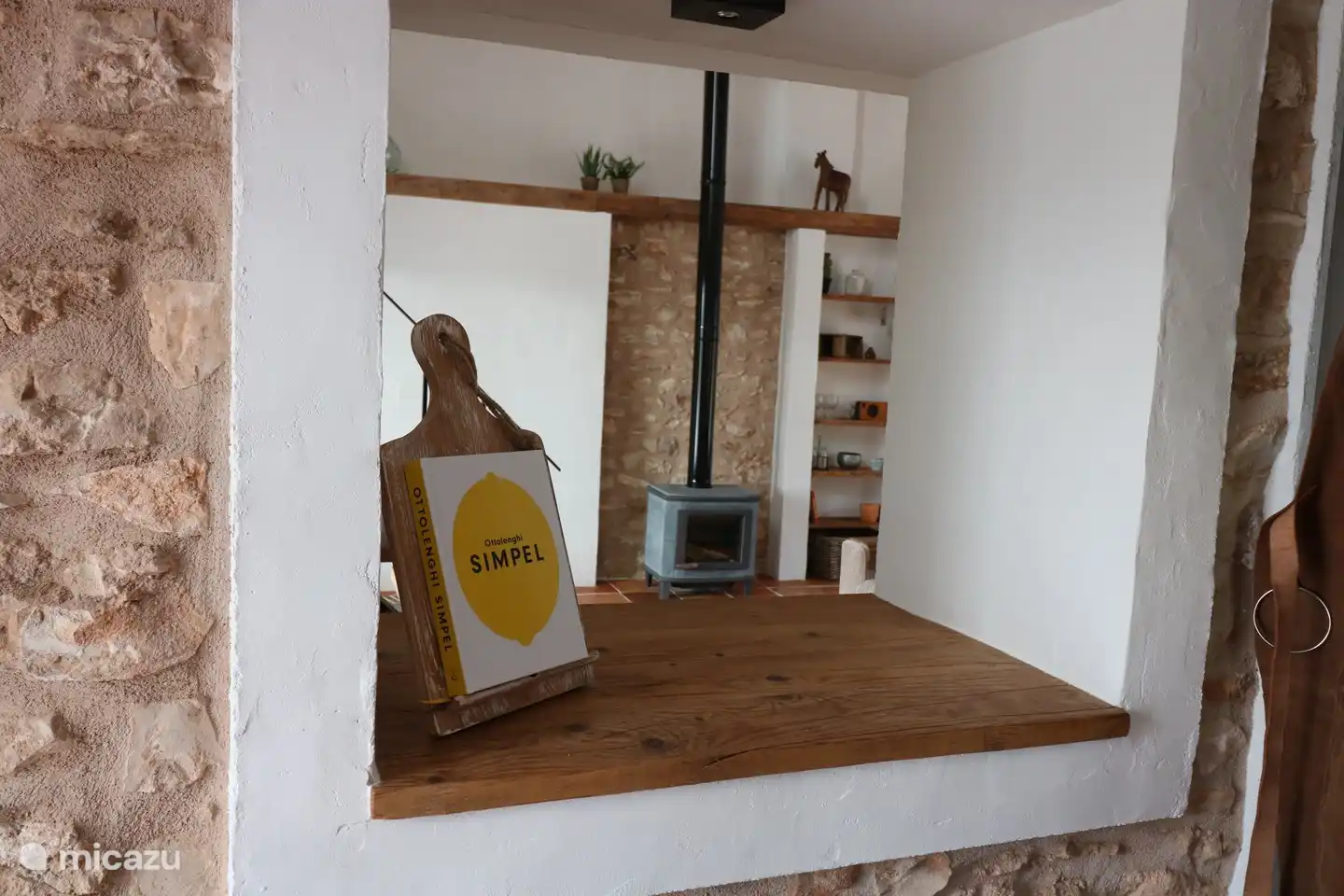 Vista desde la cocina al salón