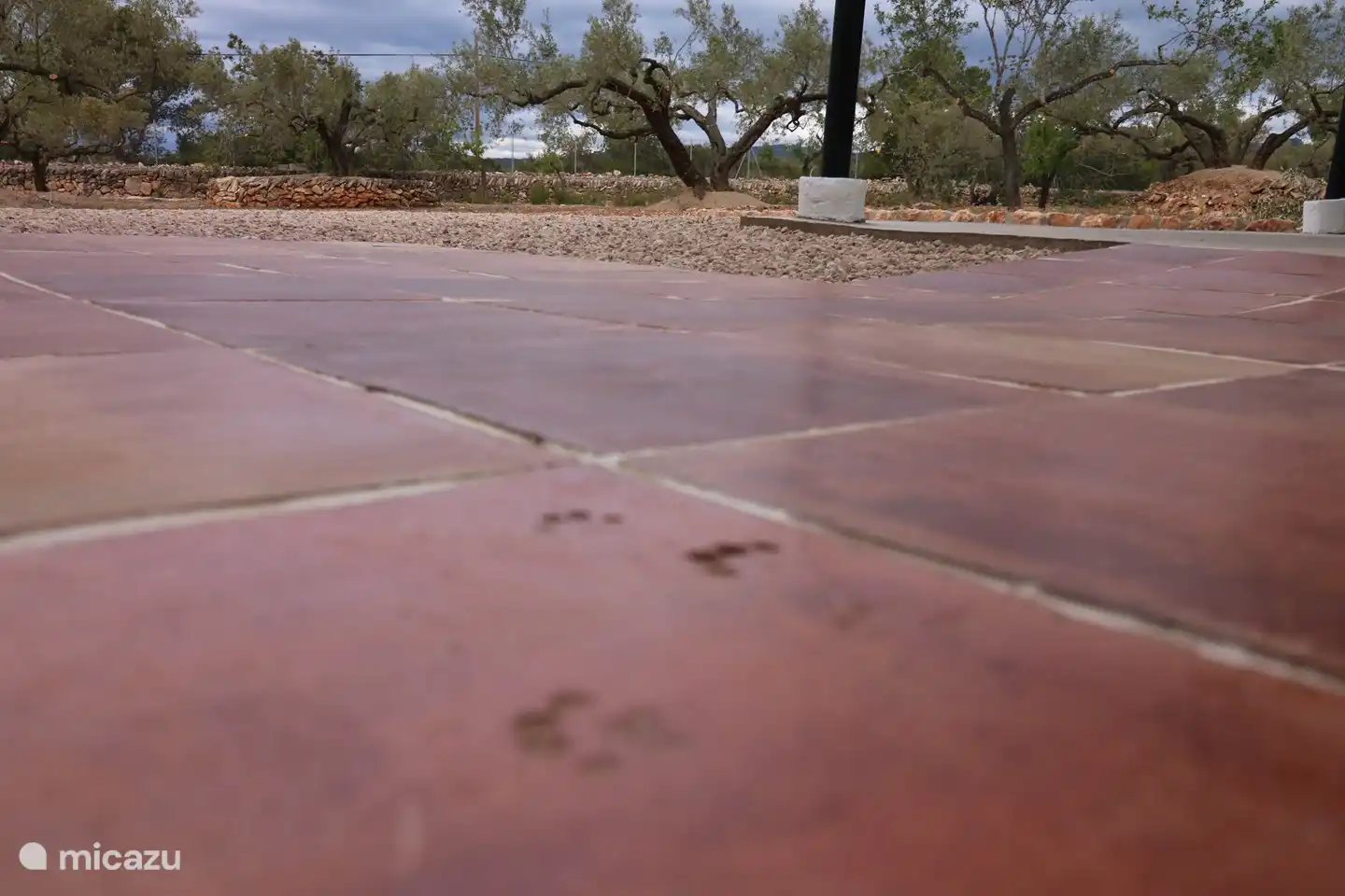 Azulejos hechos a mano de una fábrica local.