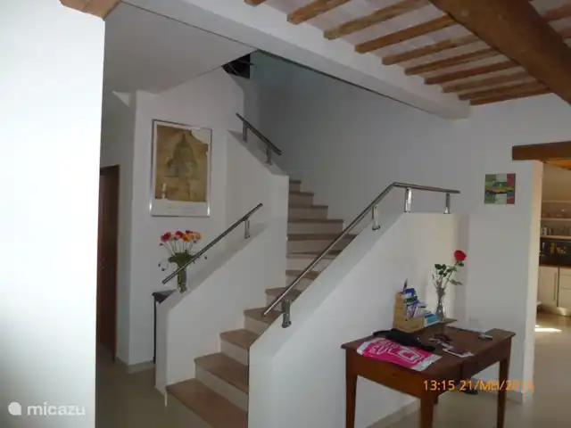 Villa Montileo en Italia, Marche, Belvedere Ostrense - villa Vista de la espaciosa escalera