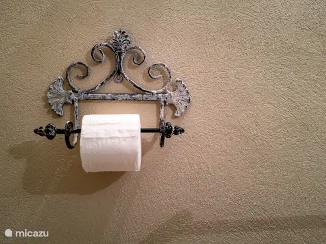 Gîte Le Bel Endroit huren in Frankrijk, Ardèche, Saint-André-de-Cruzières - gîte / cottage Voor de eerste dagen is er toiletpapier aanwezig