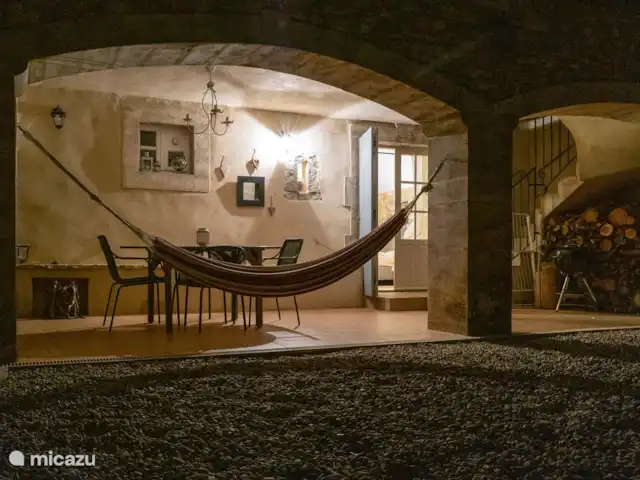 Gîte Le Bel Endroit huren in Frankrijk, Ardèche, Saint-André-de-Cruzières - gîte / cottage Terras van de masterbedroom.