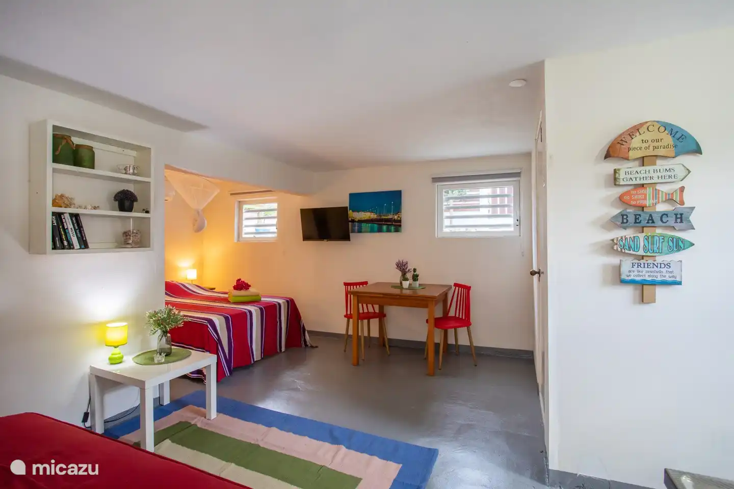 Estudio visto desde el sofá del salón