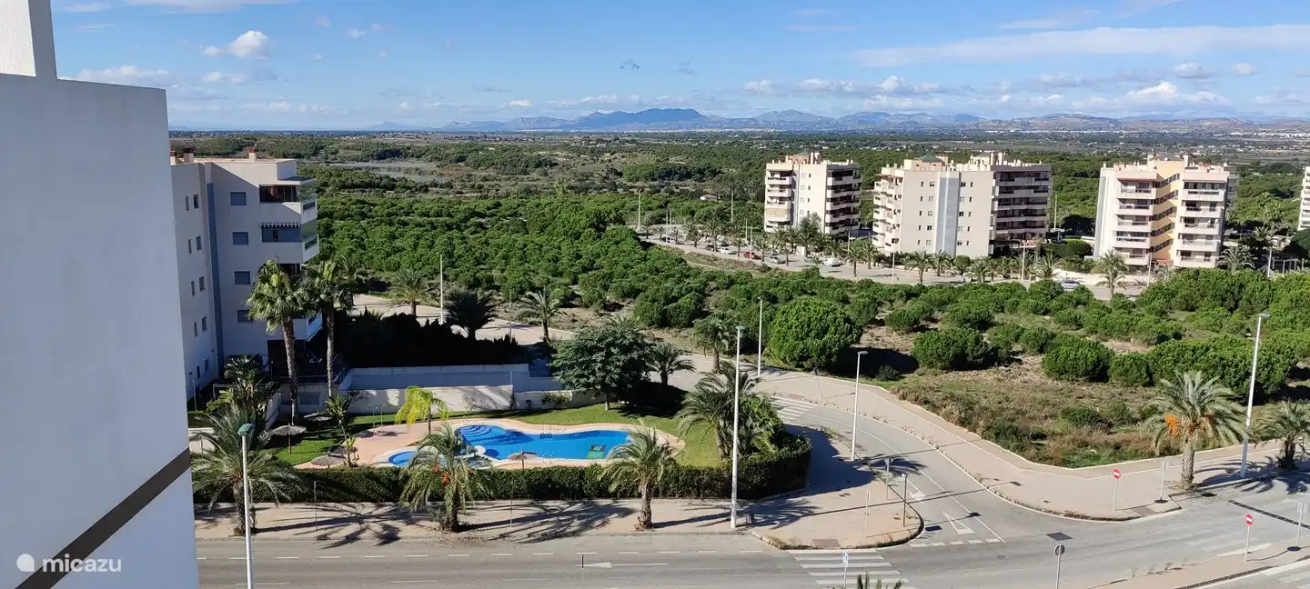 Blick vom rechten Balkon auf Clot de Calvany