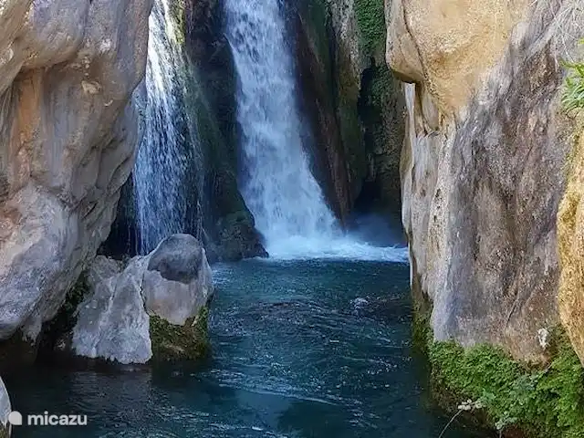 Que Vida! - ático en España, Costa Blanca, Los Arenales del Sol - penthouse Las Fuentes Del Algar
Posibilidad de nadar en cascadas naturales.