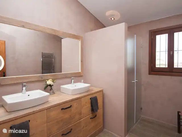 Finca Feliz en España, Costa Blanca, Benissa - villa baño arriba