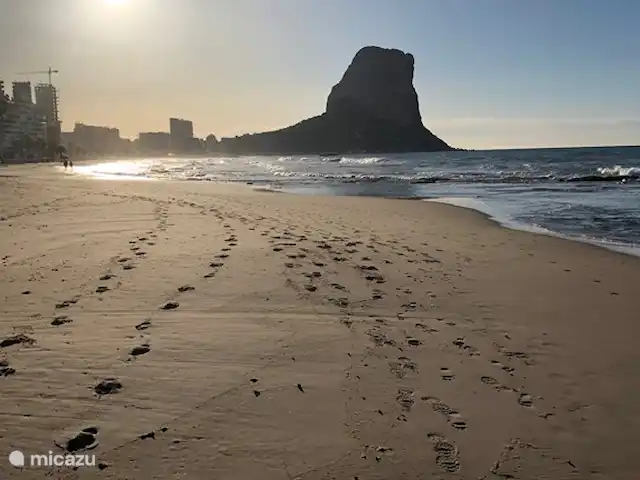 Finca Feliz en España, Costa Blanca, Benissa - villa Playa de Calpe con vistas al peñón de Calpe (al que también se puede subir)
