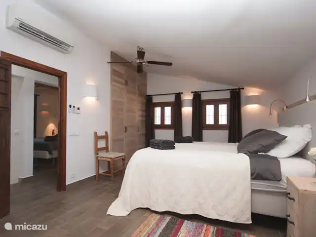 Finca Feliz en España, Costa Blanca, Benissa - villa Dormitorio 1, arriba