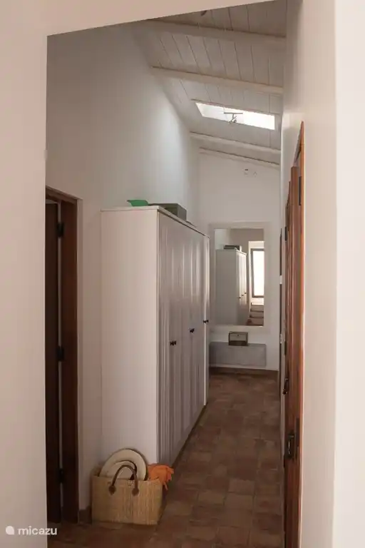 Couloir, avec placards