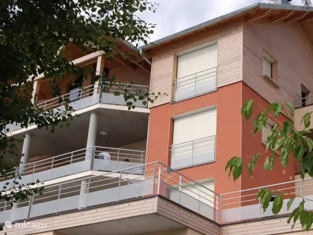 l'Ecrin du Lac sur le lac de Serre-Ponçon | France, Hautes-Alpes, Chorges - appartement l'appartement avec le grand balcon