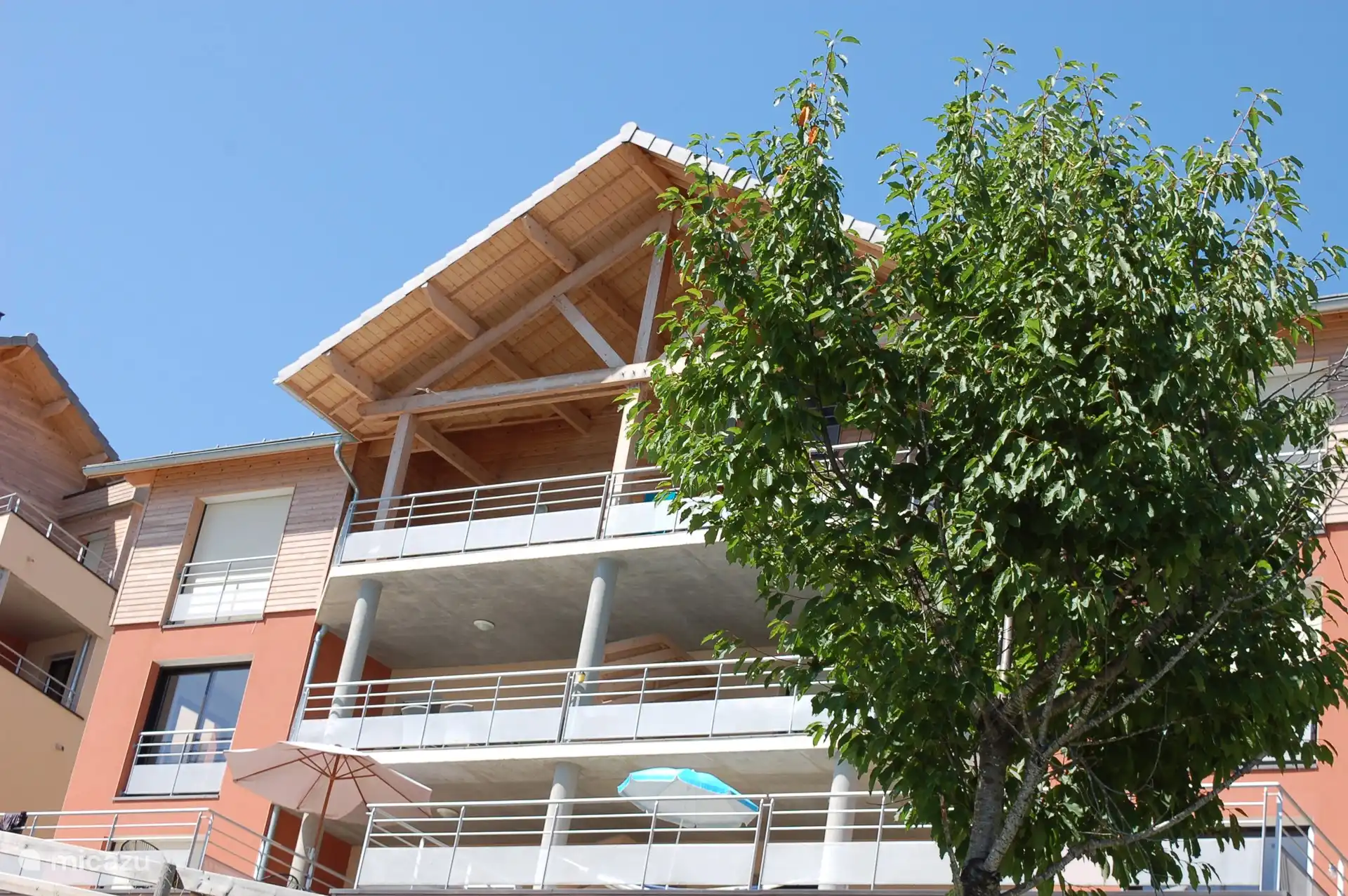 Appartement mit großem Balkon 