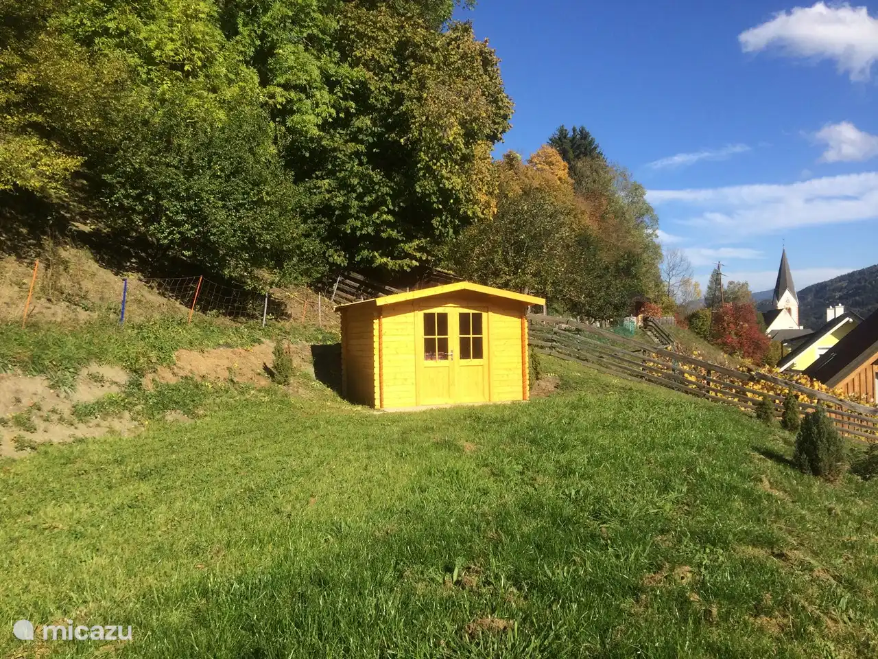 Gartenhaus im Garten im Obergeschoss