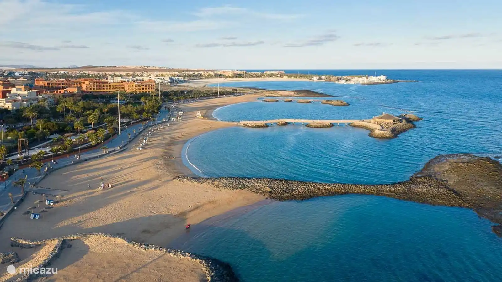 Playas La Guirra 2km