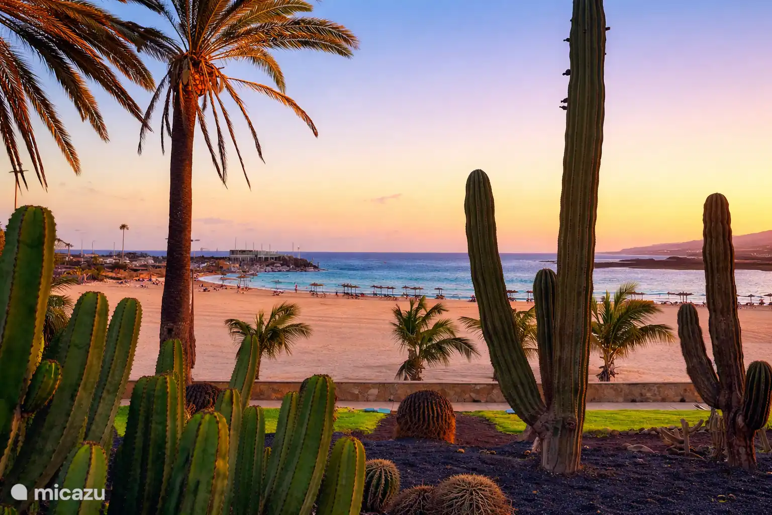 Noche Caleta de Fuste