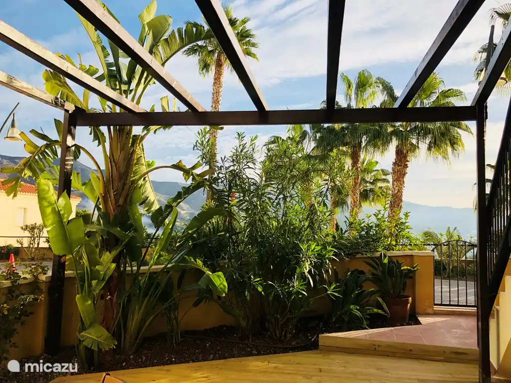 Außenterrasse im Erdgeschoss