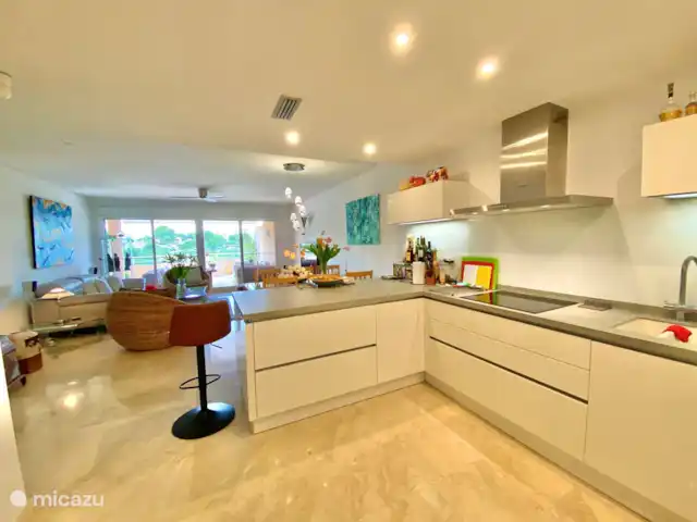 Emplacement de choix avec trois chambres | Espagne, Costa Blanca, Altea - appartement Appartement Altea avec cuisine de haute qualité