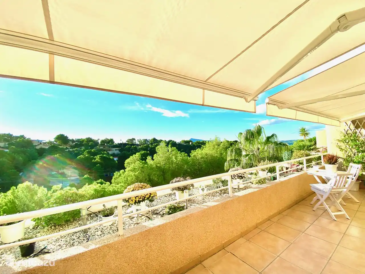 Private, sunny, south facing balcony / terras with views